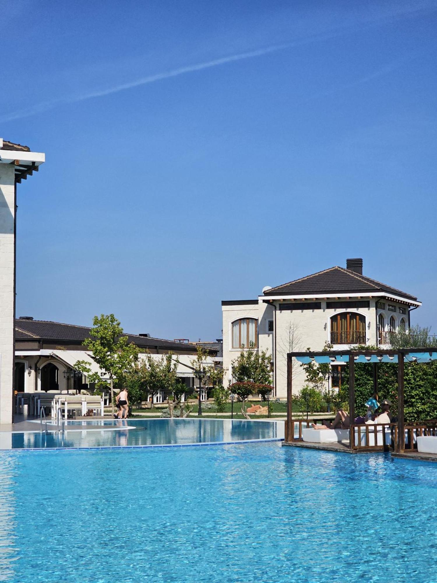 Vinea Resort Durres Ngoại thất bức ảnh